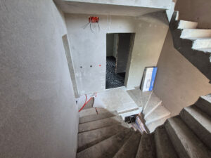 Strojno žbukanje unutarnjih zidova u poslovnom prostoru – konferencijskoj dvorani u Virovitici